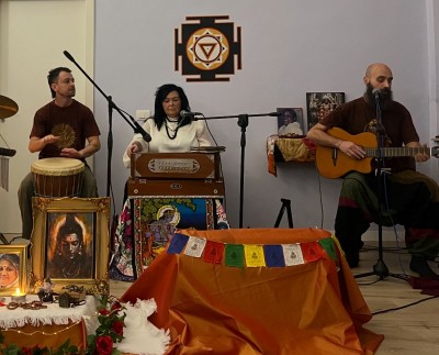 Venerdì 27/02/26 ore 20:45 Kirtan live coi Nirvana Mantra