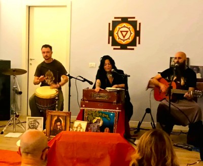 Venerdì 27/03/26 Serata Kirtan live coi Nirvana Mantra
